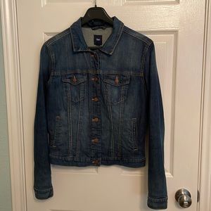 Women’s Gap jeans jacket